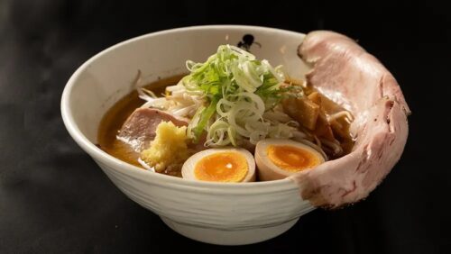 麺屋雪月花（王道焦し味噌の札幌味噌ラーメン）