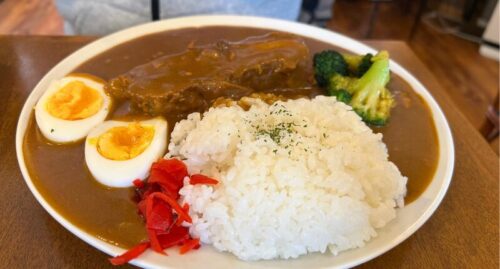 ほろほろ豚バラカレー（辛さ4）